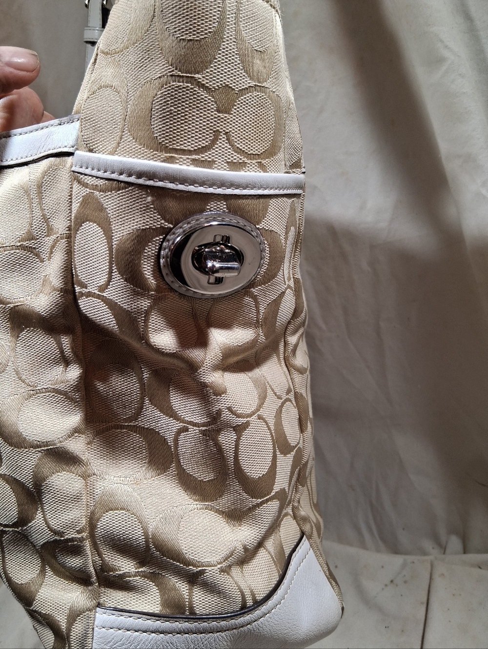 Large Pleated Coach Gallery Tote - Picture 5 of 12